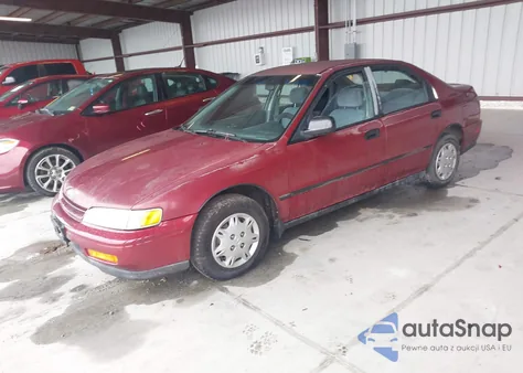 1995 Honda Accord Dx z USA, uszkodzony, nr VIN 1HGCD562XSA153037